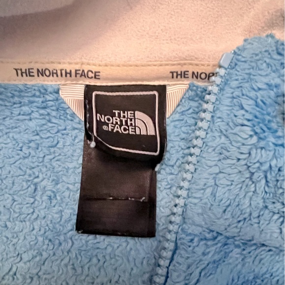 The North Face Fleece Jacket in Light Blue - Picture 8 of 9